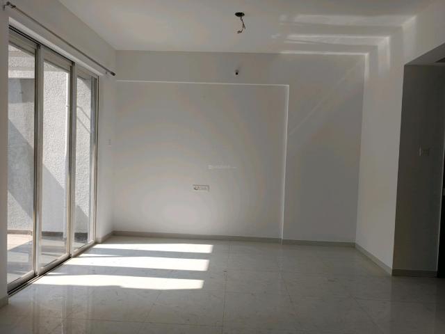 2 BHK Apartment in Mohammed Wadi for resale Pune. The reference number is 19064634