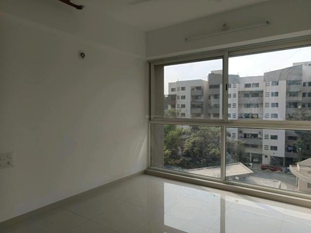 2 BHK Apartment in Mohammed Wadi for resale Pune. The reference number is 19217080