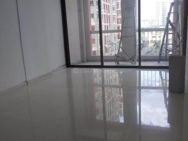 2 BHK Apartment in Mohammed Wadi for resale Pune. The reference number is 20416923