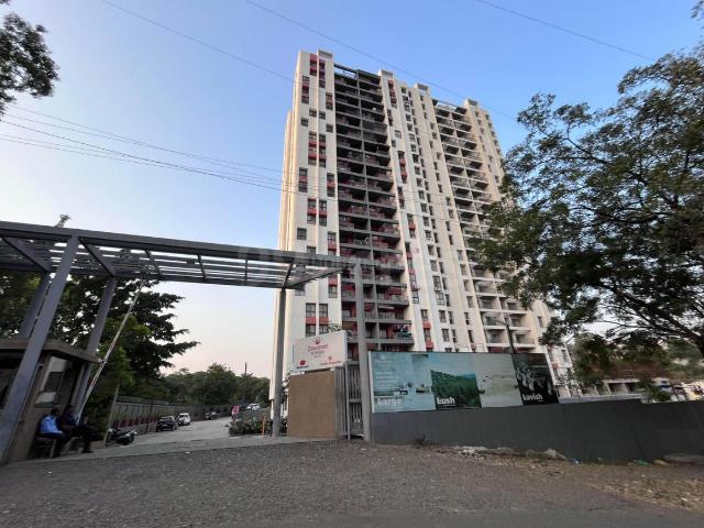 2 BHK Apartment in Mohammed Wadi for resale Pune. The reference number is 20427194