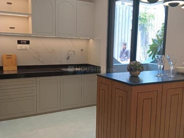 2 BHK Apartment in Mohammed Wadi for resale Pune. The reference number is 20506896