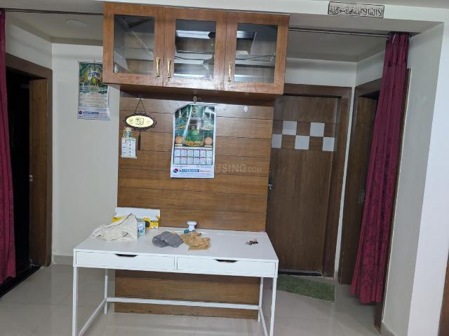 2 BHK Apartment in Moosapet for rent Hyderabad. The reference number is 20665920