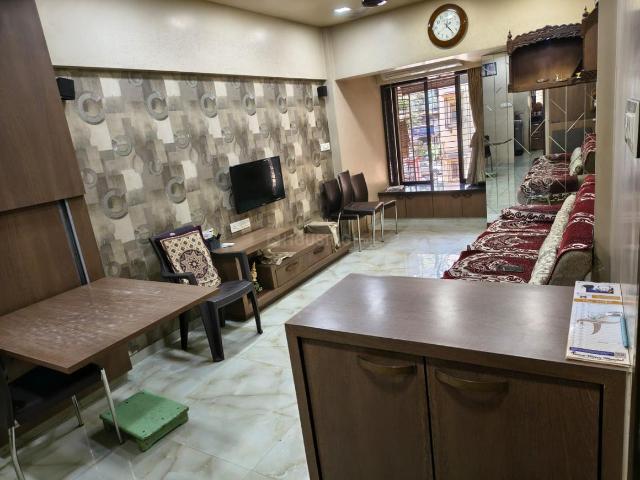 2 BHK Apartment in Matunga West for resale Mumbai. The reference number is 20574727