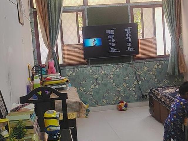 2 BHK Apartment in Mayur Vihar Phase 1 for rent New Delhi. The reference number is 20097698