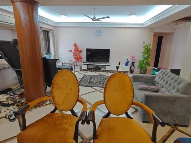 2 BHK Apartment in Mazgaon for rent Mumbai. The reference number is 20759184
