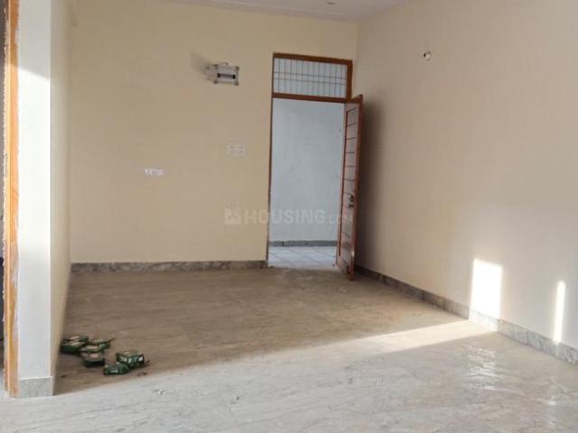 2 BHK Apartment in Madhopur for rent Varanasi. The reference number is 20510231