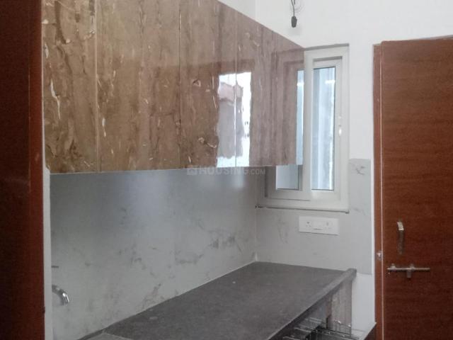 2 BHK Apartment in Madhapur for rent Hyderabad. The reference number is 17350501
