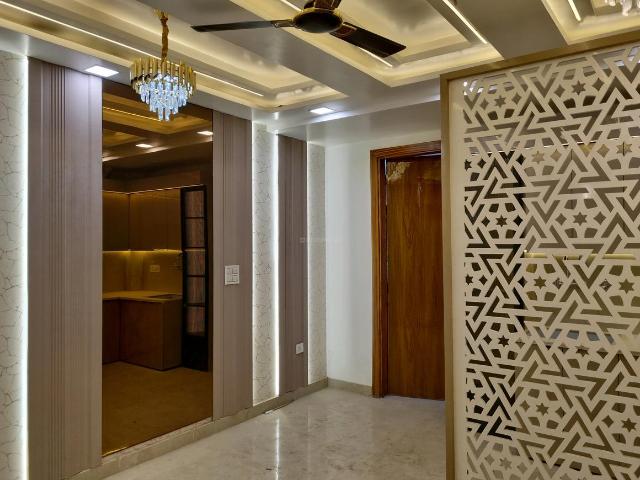 2 BHK Apartment in Madhu Vihar for resale New Delhi. The reference number is 19947290