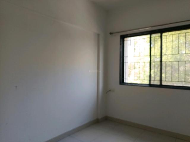 2 BHK Apartment in Magarpatta City for rent Pune. The reference number is 19494034