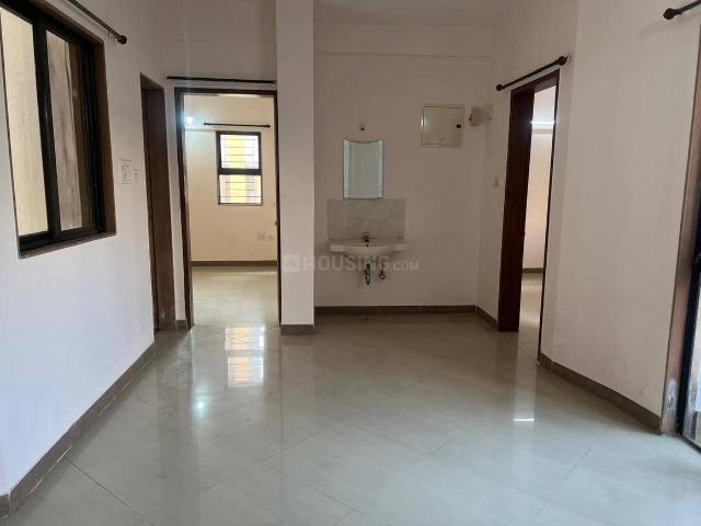 2 BHK Apartment in Magarpatta City for rent Pune. The reference number is 19633190