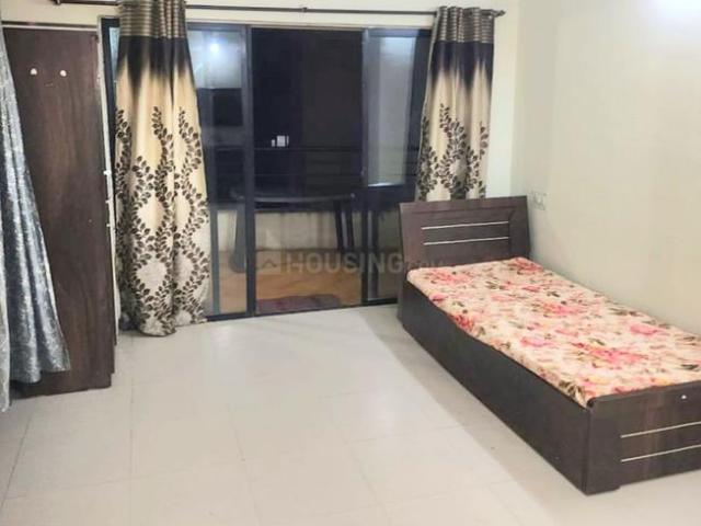 2 BHK Apartment in Magarpatta City for rent Pune. The reference number is 19732383