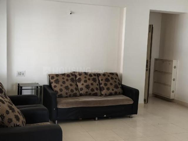 2 BHK Apartment in Magarpatta City for rent Pune. The reference number is 19892641
