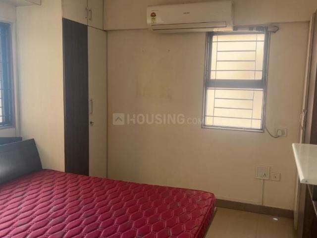 2 BHK Apartment in Magarpatta City for rent Pune. The reference number is 19989160