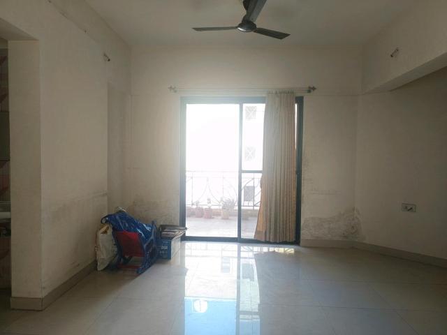 2 BHK Apartment in Magarpatta City for rent Pune. The reference number is 20463367