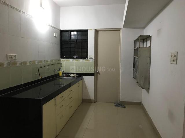 2 BHK Apartment in Magarpatta City for rent Pune. The reference number is 20478468
