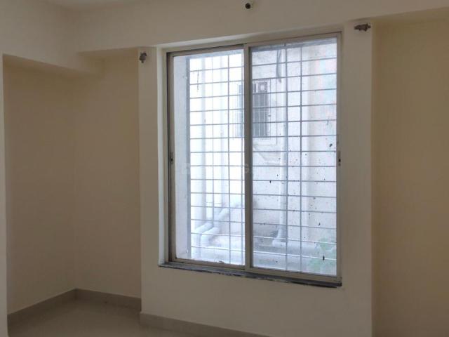 2 BHK Apartment in Magarpatta City for rent Pune. The reference number is 20560804