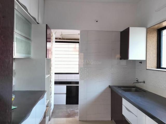 2 BHK Apartment in Magarpatta City for rent Pune. The reference number is 20671080
