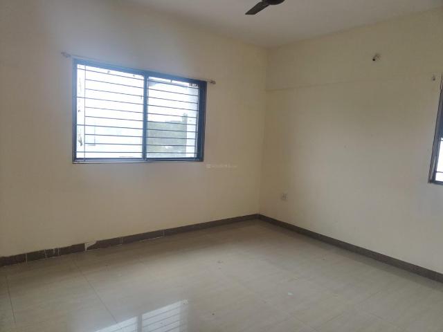 2 BHK Apartment in Magarpatta City for rent Pune. The reference number is 20676471