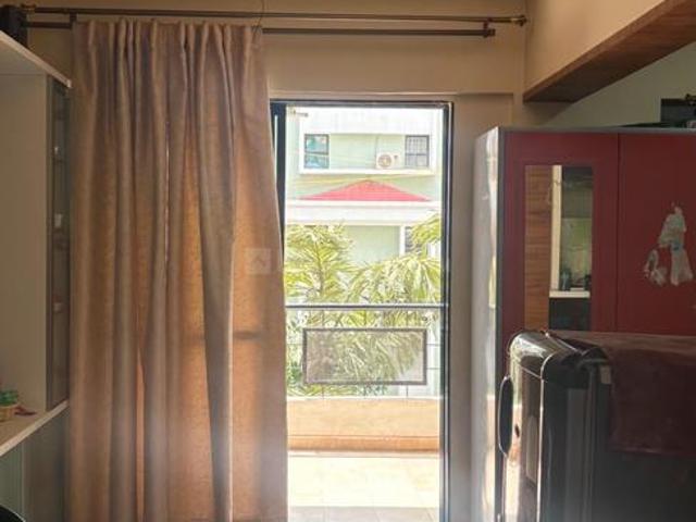2 BHK Apartment in Magarpatta City for rent Pune. The reference number is 20683386