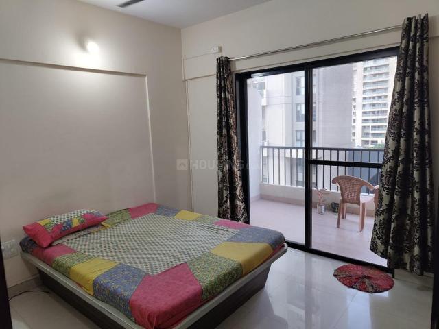 2 BHK Apartment in Magarpatta City for rent Pune. The reference number is 20710136