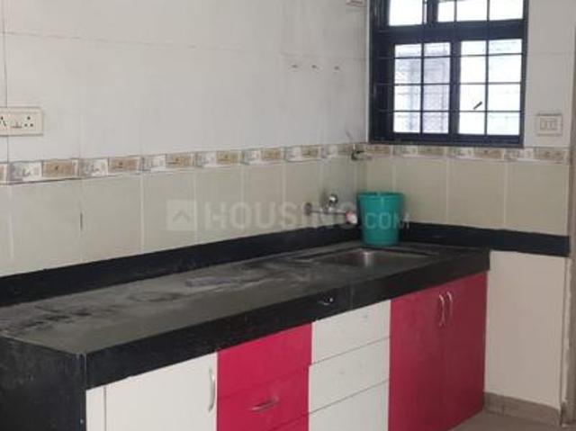 2 BHK Apartment in Magarpatta City for rent Pune. The reference number is 20713078