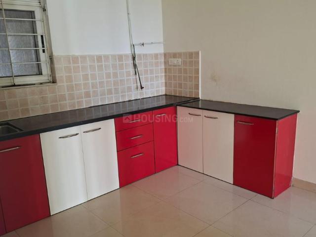 2 BHK Apartment in Magarpatta City for rent Pune. The reference number is 20794527