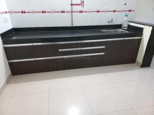 2 BHK Apartment in Magarpatta City for rent Pune. The reference number is 20810404