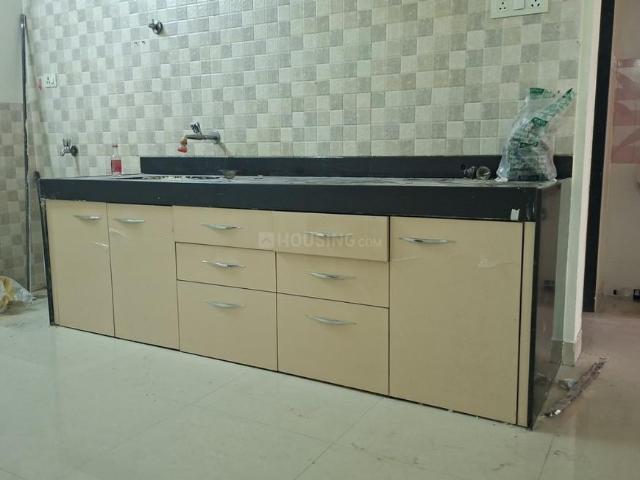 2 BHK Apartment in Magarpatta City for rent Pune. The reference number is 20831700