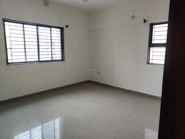 2 BHK Apartment in Magarpatta City for rent Pune. The reference number is 20846996