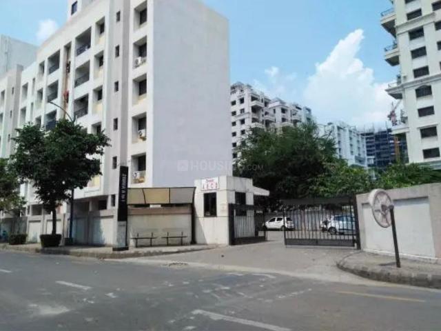 2 BHK Apartment in Magarpatta City for rent Pune. The reference number is 20868439