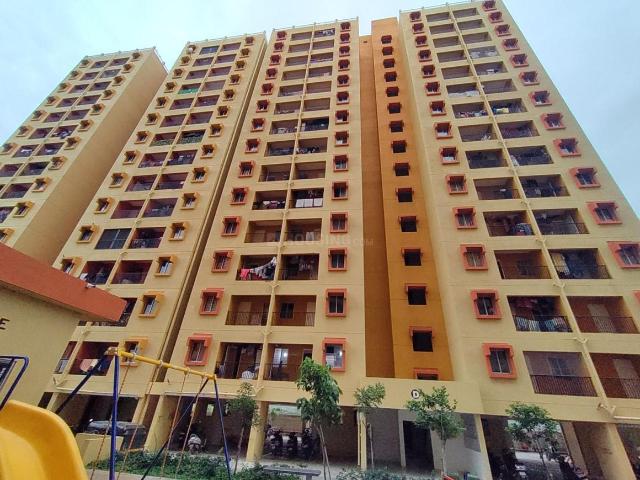 2 BHK Apartment in Magarpatta City for rent Pune. The reference number is 20188804