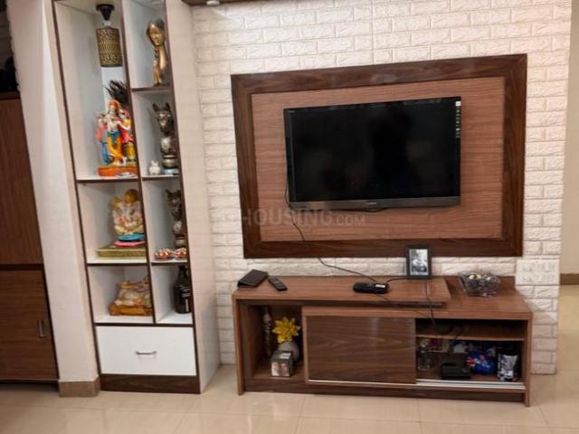2 BHK Apartment in Magarpatta City for rent Pune. The reference number is 20214088