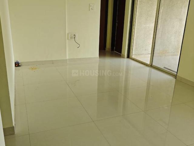 2 BHK Apartment in Magarpatta City for rent Pune. The reference number is 20377334