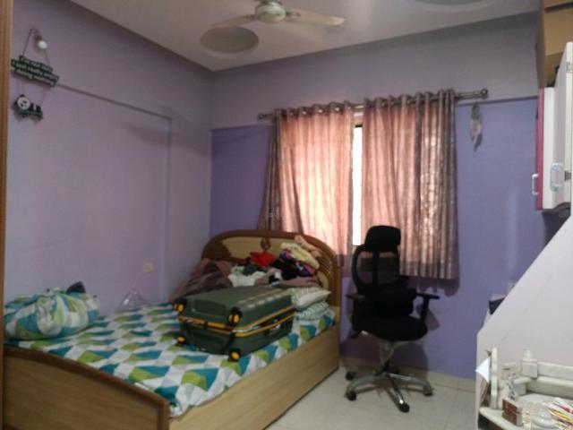 2 BHK Apartment in Magarpatta City for rent Pune. The reference number is 20396510