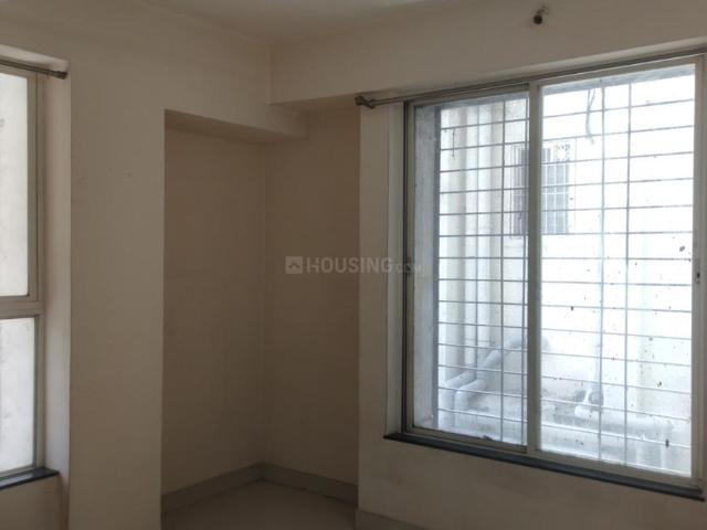 2 BHK Apartment in Magarpatta City for rent Pune. The reference number is 20399500