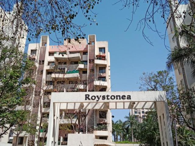 2 BHK Apartment in Magarpatta City for resale Pune. The reference number is 14251609