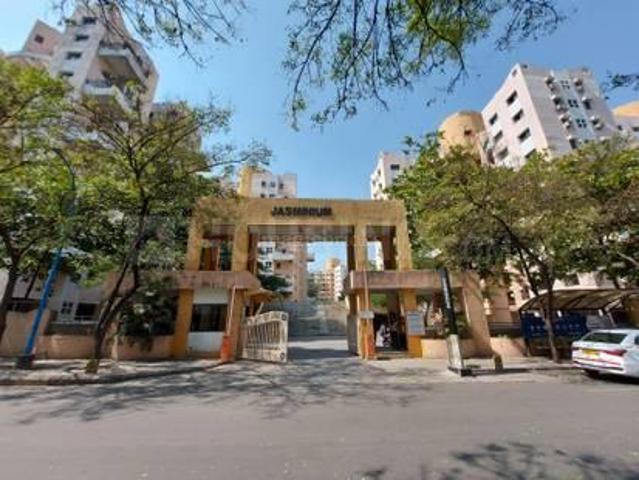 2 BHK Apartment in Magarpatta City for resale Pune. The reference number is 14577692