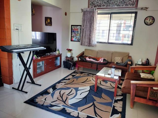 2 BHK Apartment in Magarpatta City for resale Pune. The reference number is 16739022