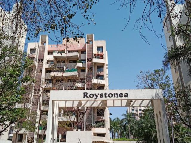 2 BHK Apartment in Magarpatta City for resale Pune. The reference number is 20140244