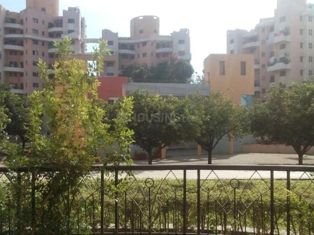 2 BHK Apartment in Magarpatta City for resale Pune. The reference number is 20168558