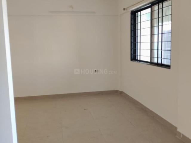 2 BHK Apartment in Magarpatta City for resale Pune. The reference number is 20264408