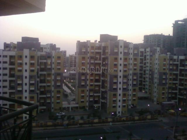 2 BHK Apartment in Magarpatta City for resale Pune. The reference number is 20288188