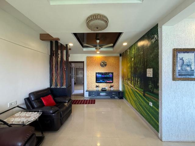 2 BHK Apartment in Magarpatta City for resale Pune. The reference number is 20295358
