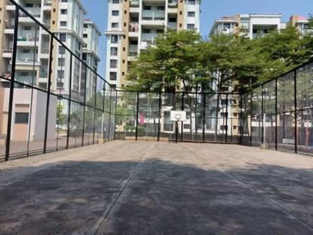 2 BHK Apartment in Magarpatta City for resale Pune. The reference number is 20361063
