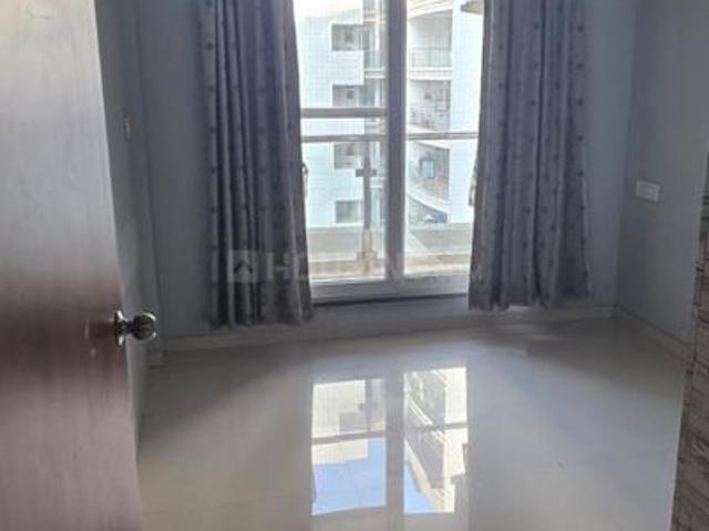 2 BHK Apartment in Magarpatta City for resale Pune. The reference number is 20415576