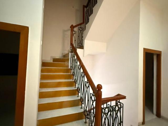 2 BHK Apartment in Magarpatta City for resale Pune. The reference number is 20570745