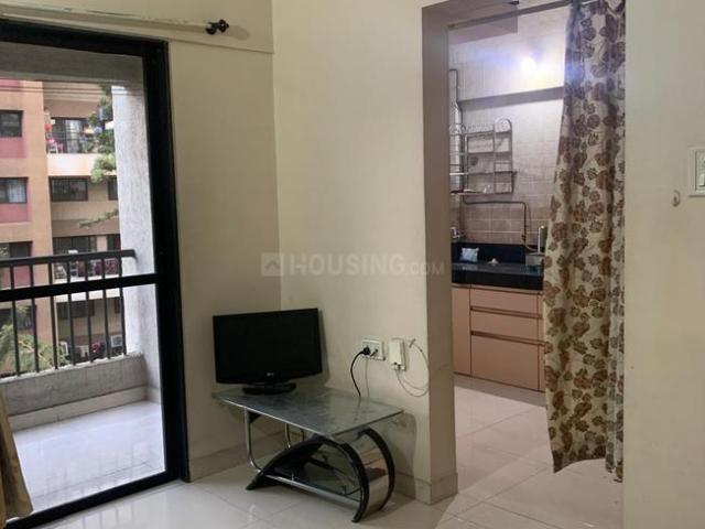 2 BHK Apartment in Magarpatta City for resale Pune. The reference number is 20595767