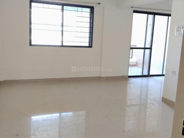 2 BHK Apartment in Magarpatta City for resale Pune. The reference number is 20603631