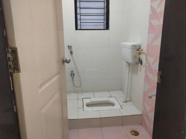 2 BHK Apartment in Magarpatta City for resale Pune. The reference number is 20797825