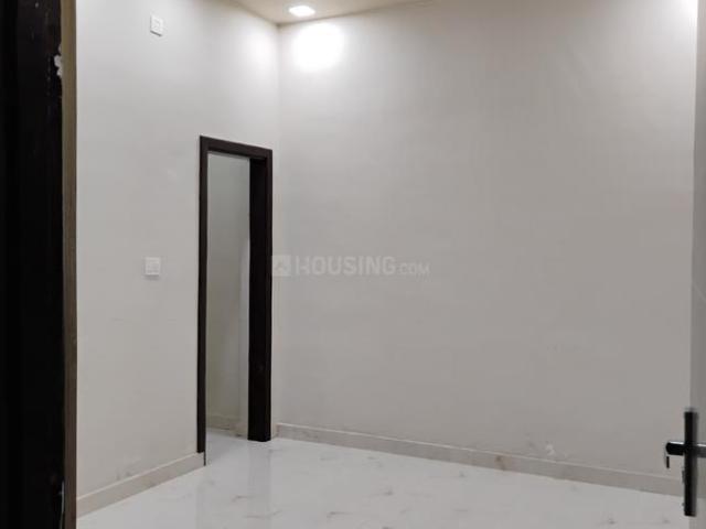 2 BHK Apartment in Mahanagar Colony for rent Bareilly. The reference number is 17240259